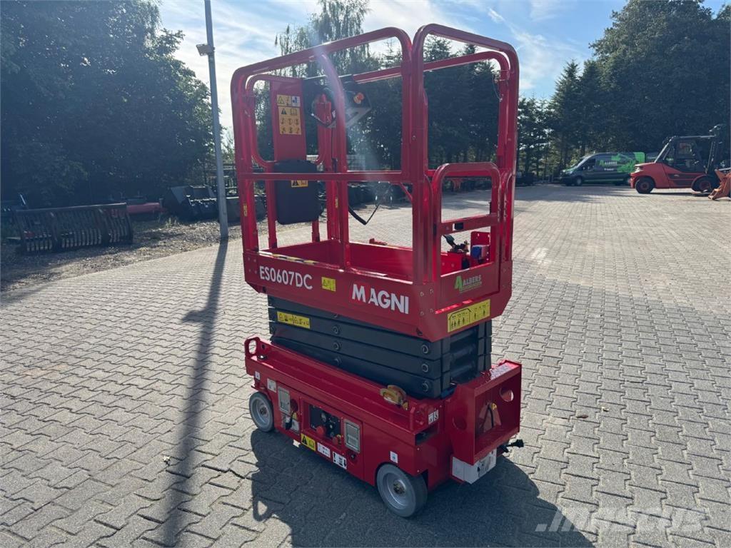 Magni ES 0607 DC Scheren-Arbeitsbühnen