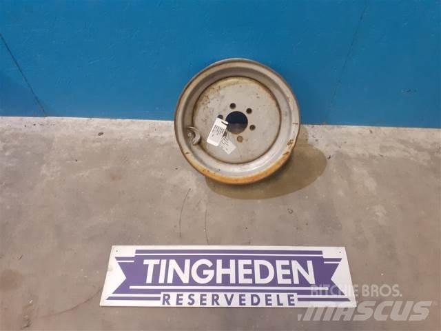  15 6LBx15 Reifen