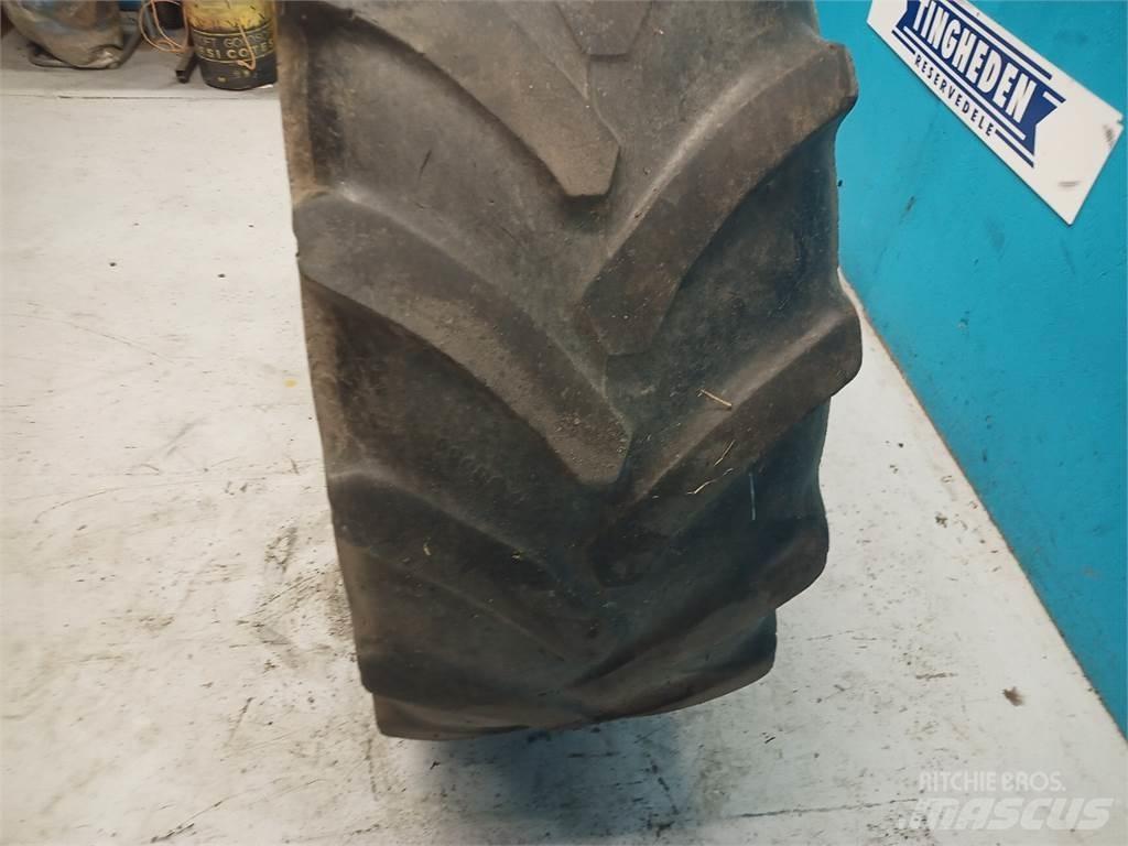  24 420/70R24 Reifen