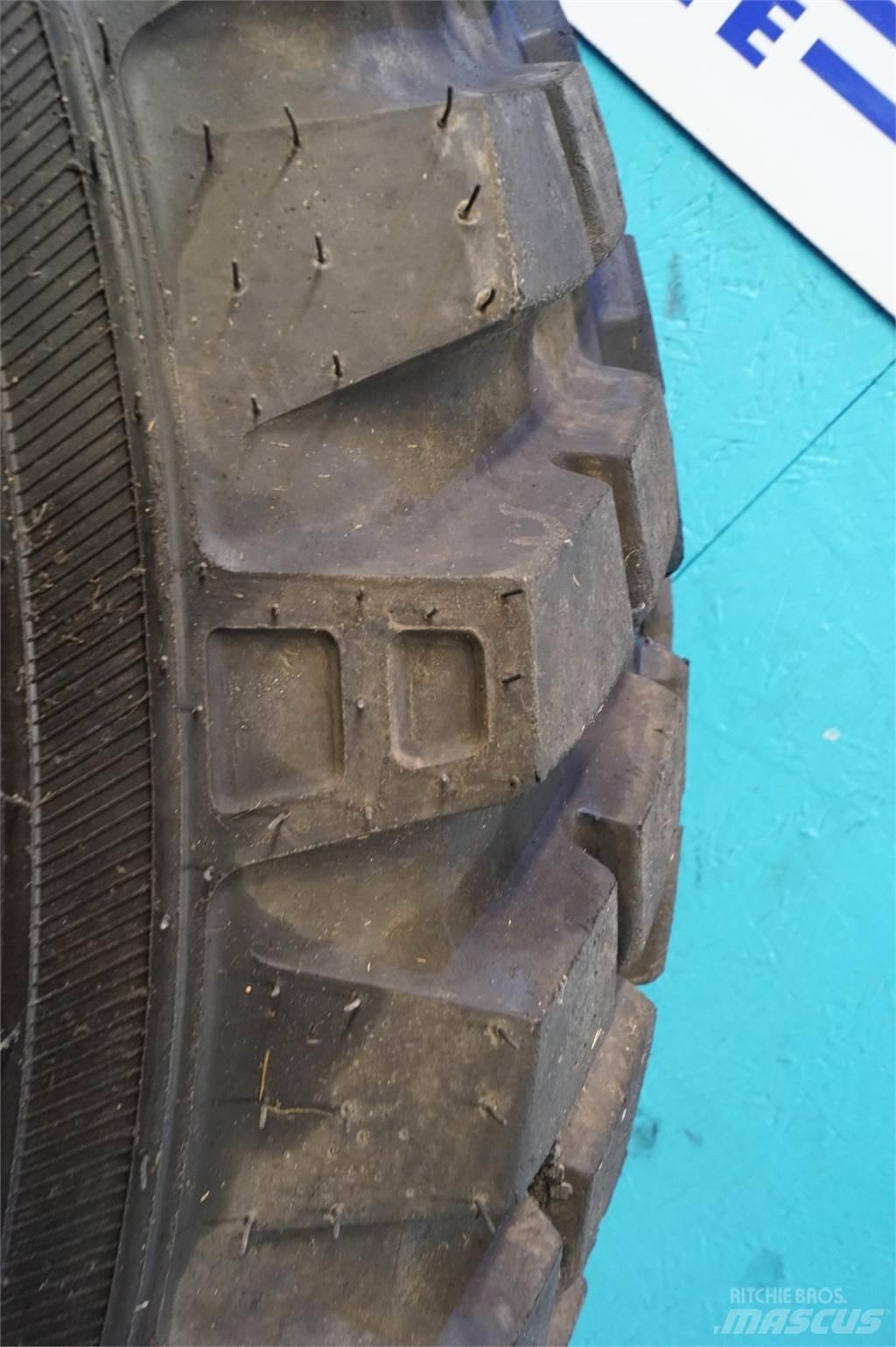  28 440/80R28 Reifen