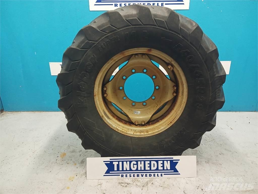  28 540/65R28 Reifen