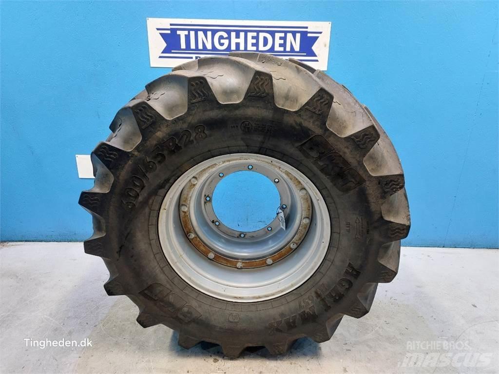  28 600/65R28 Reifen
