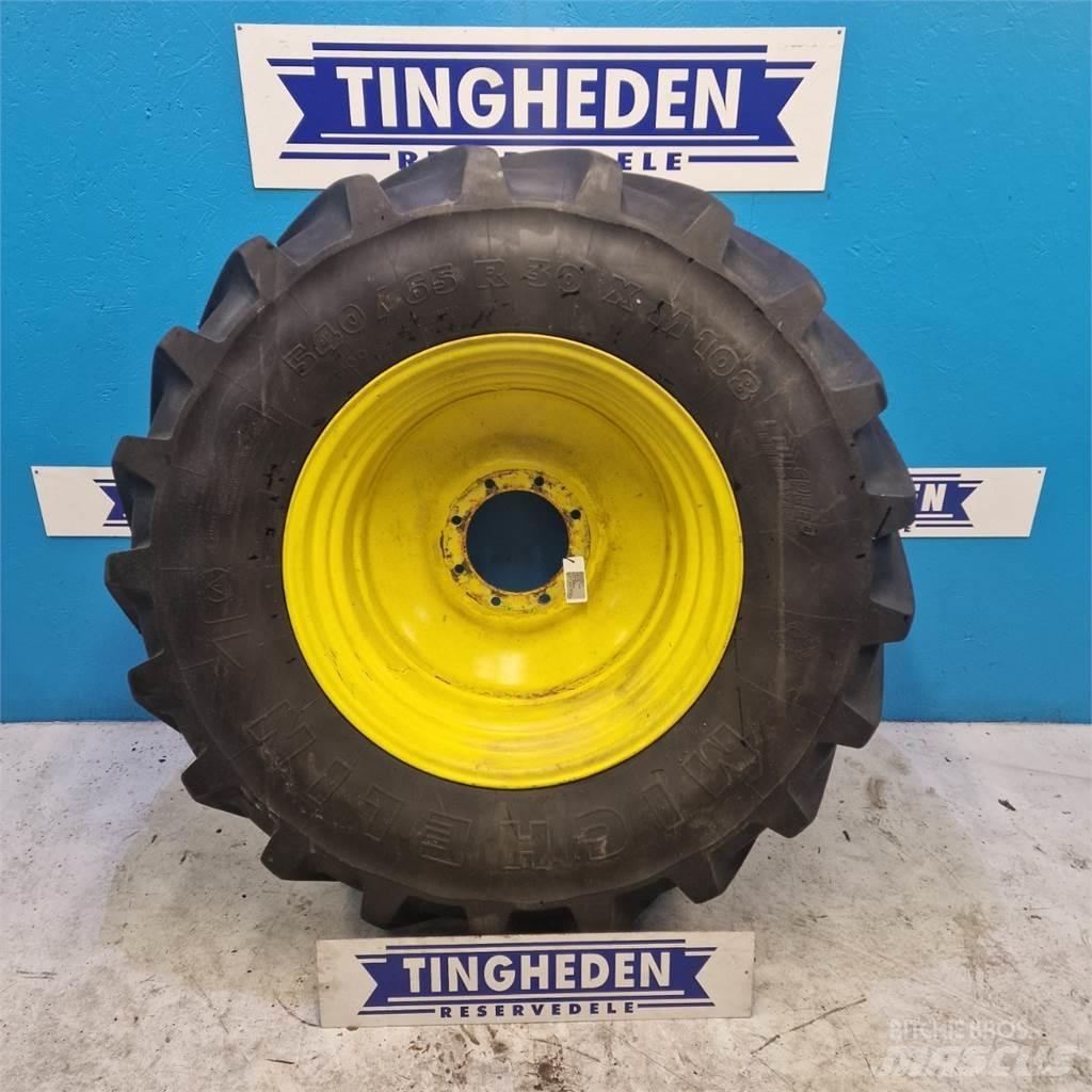  30 540/65 R30 Reifen