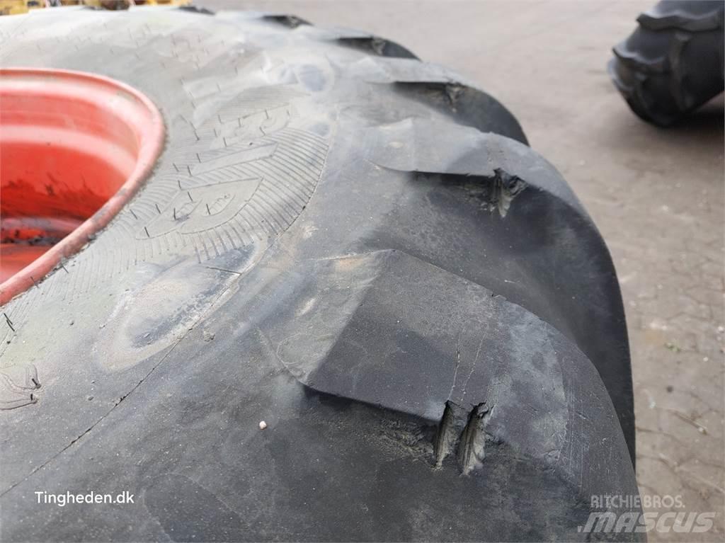  32 1050/50R32 Reifen
