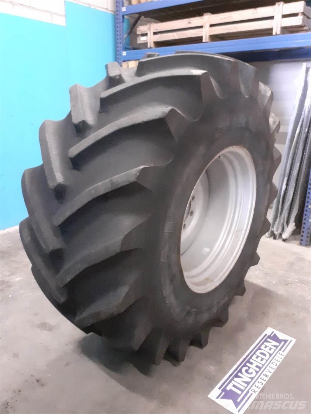  32 800/65R32 Reifen