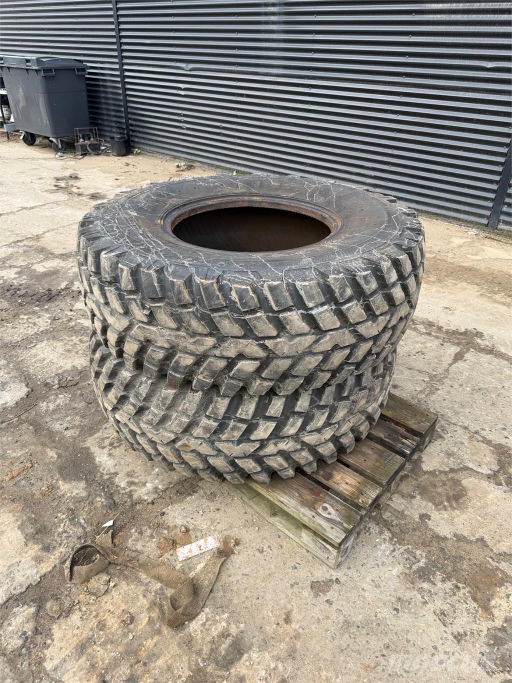  440/80-24 Reifen