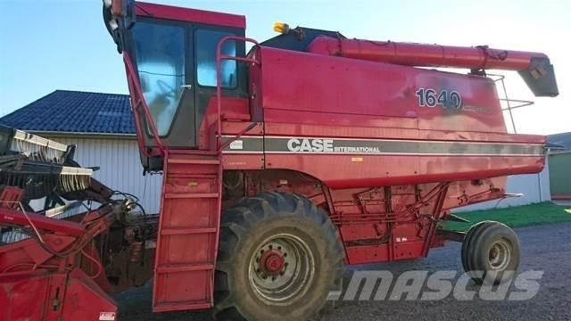 CASE 1640 Mähdrescher