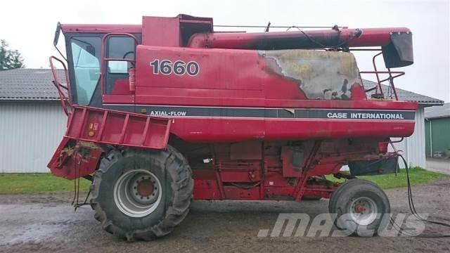 CASE 1660 Mähdrescher