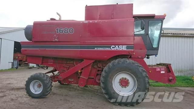 CASE 1680 Mähdrescher