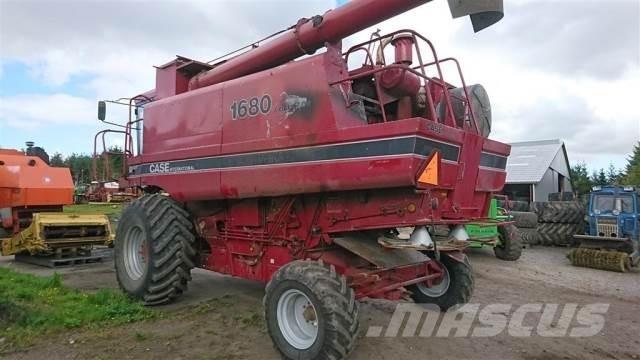 CASE 1680 Mähdrescher