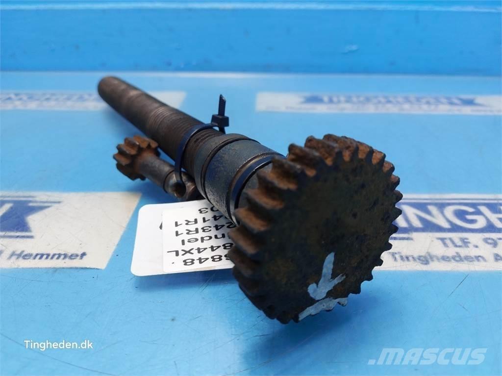 CASE 844XL Sonstiges Traktorzubehör
