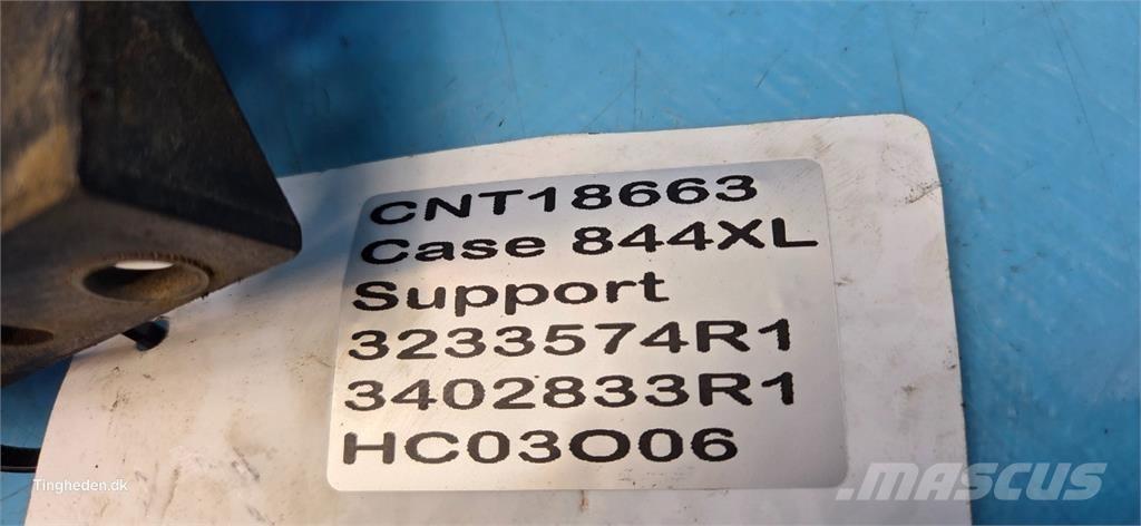 CASE 844XL Kabinen