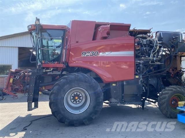CASE 9230 Mähdrescher