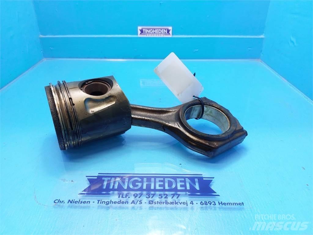 Case IH 7010 Motoren