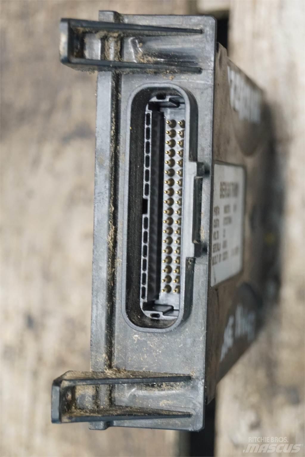 Case IH 8010 Elektronik