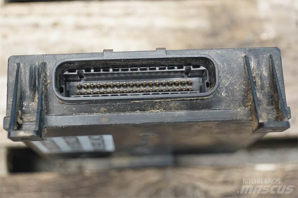 Case IH 8010 Elektronik