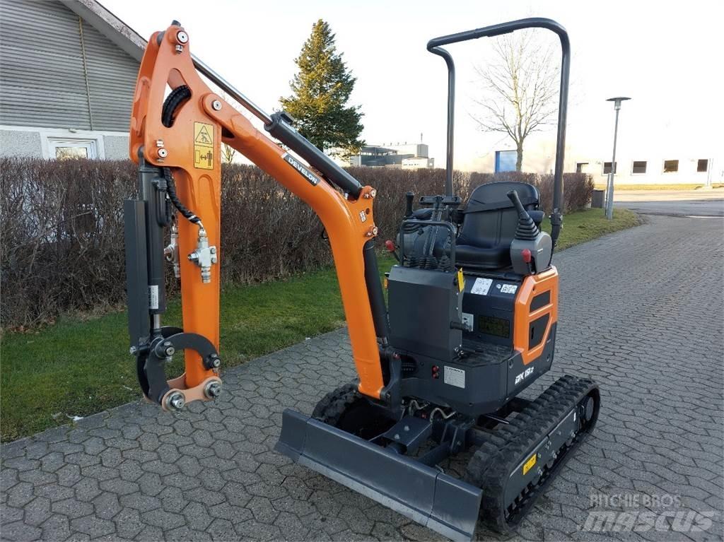 Develon DX10-7 Minibagger < 7t