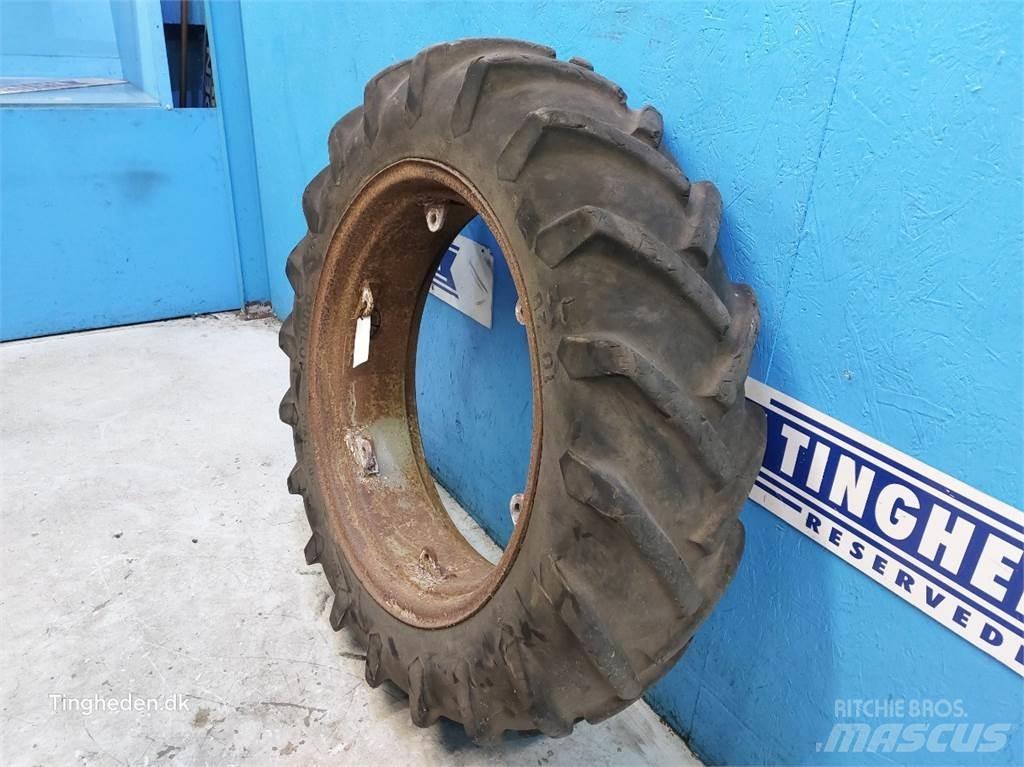 Dunlop 28 10-28 Reifen