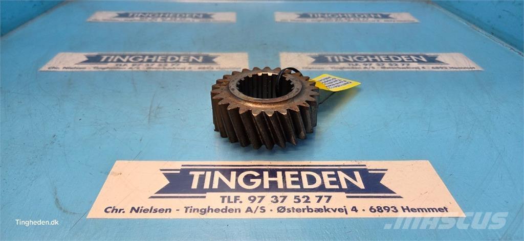 Ford 8260 Getriebe