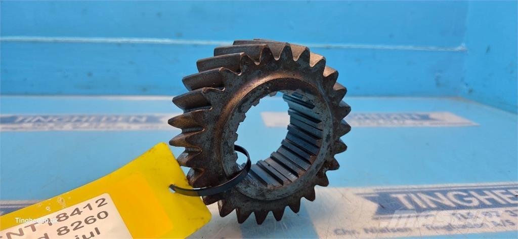 Ford 8260 Getriebe