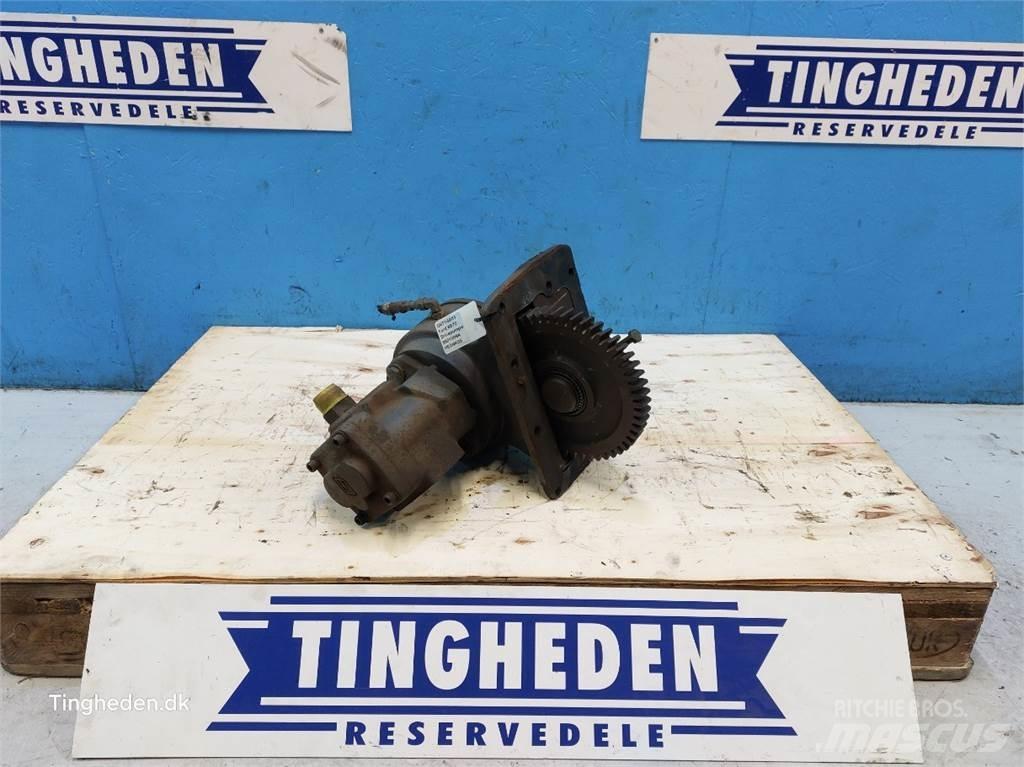 Ford 8870 Hydraulik