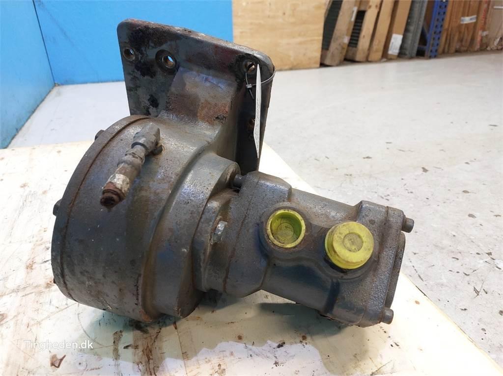 Ford 8870 Hydraulik