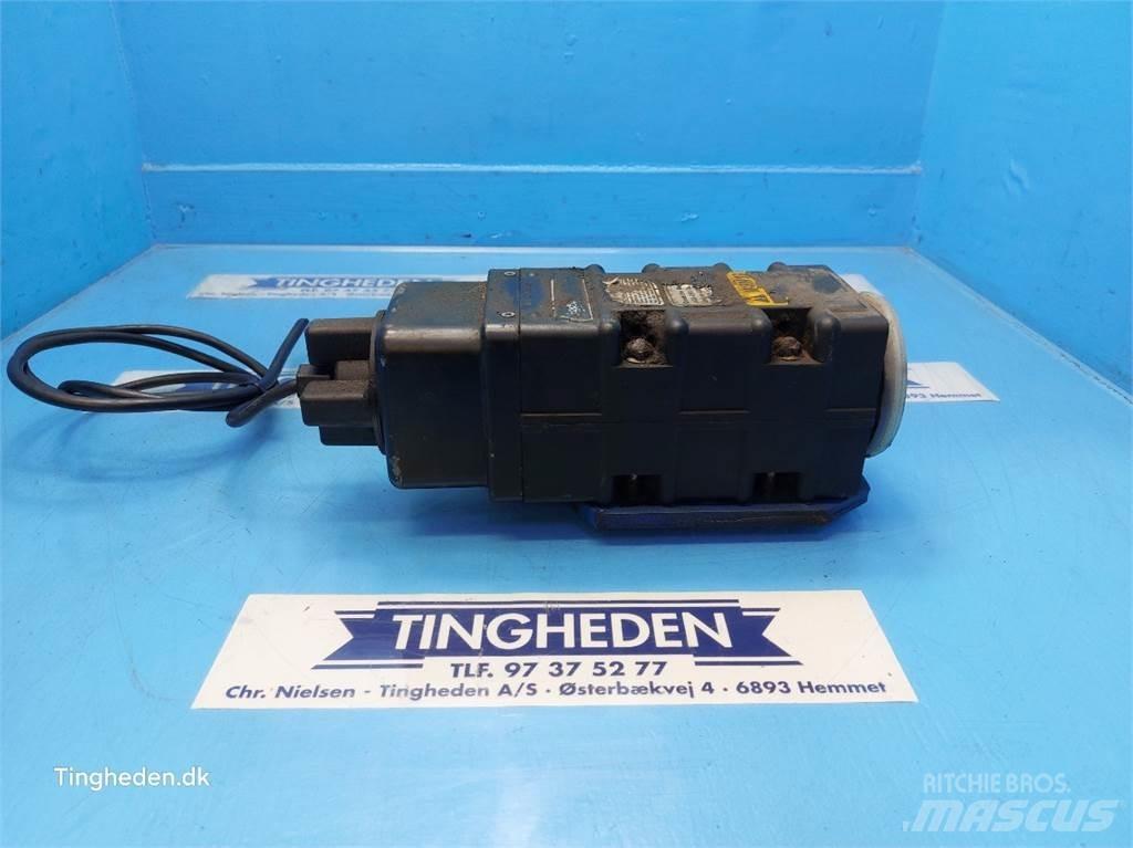 Ford TW15 Elektronik
