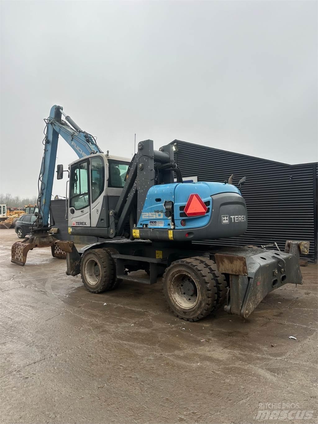 Fuchs HML250 Mobilbagger