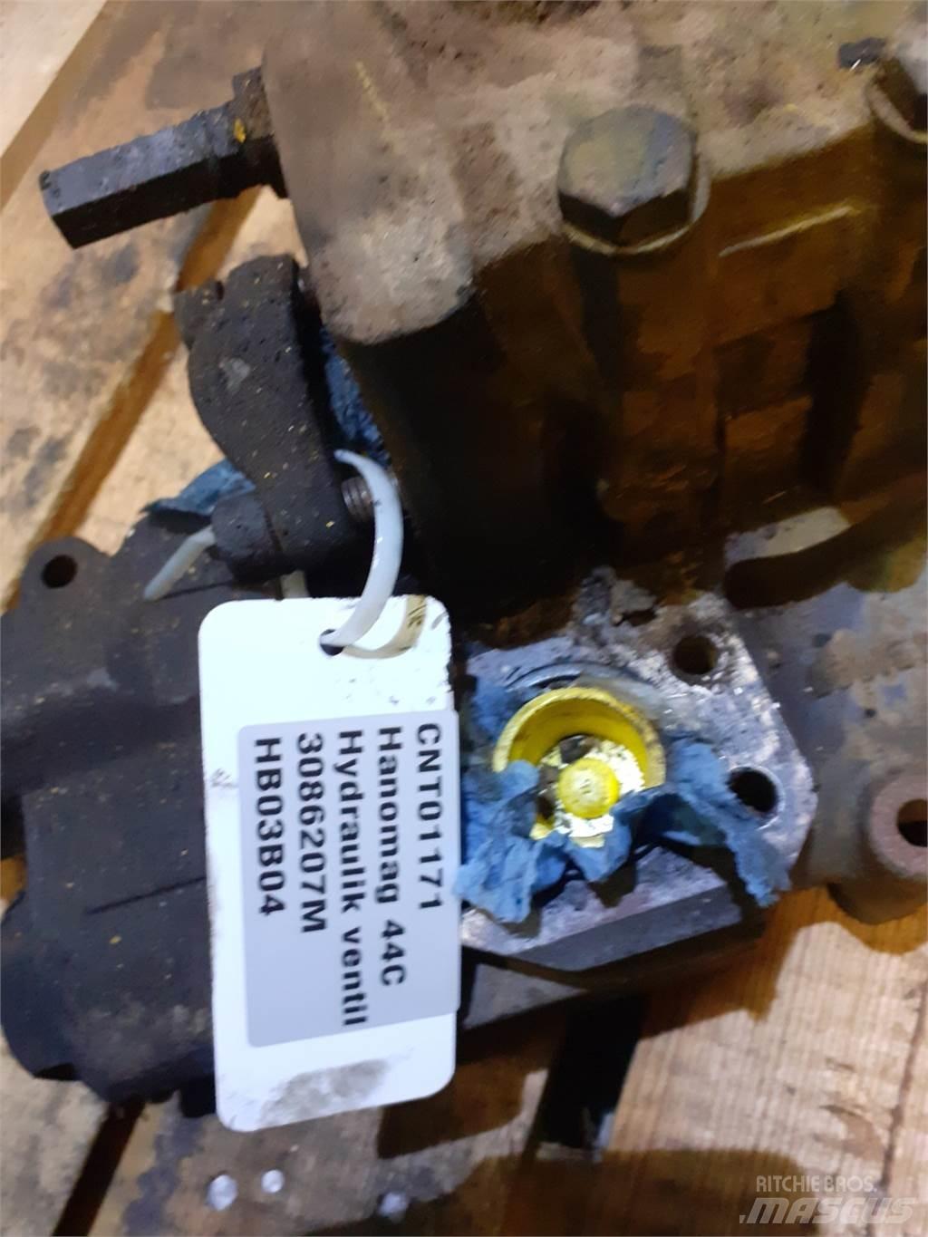 Hannonag 44C Hydraulik
