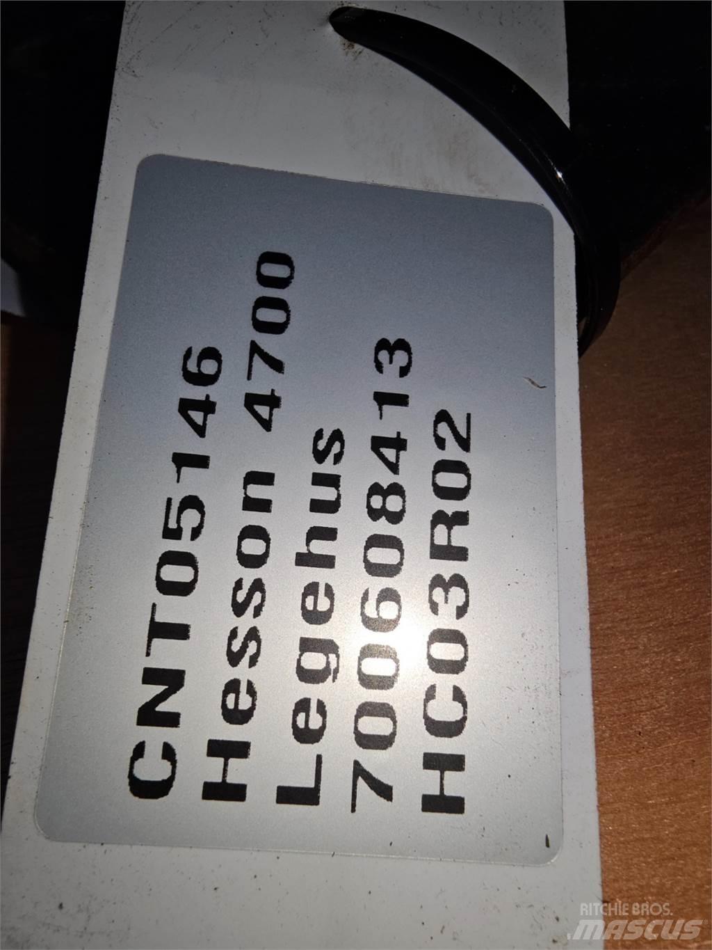 Hesston 4700 Sonstige Grünlandgeräte