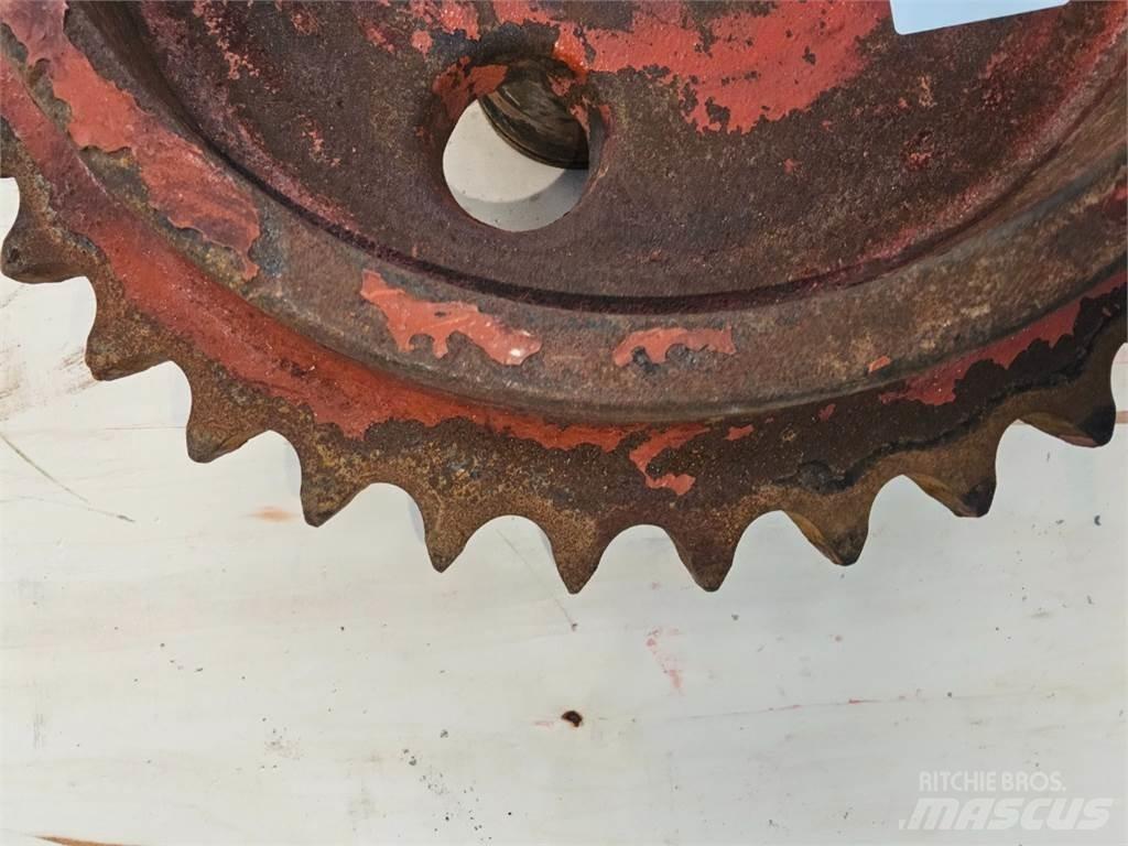Hesston 4700 Sonstige Grünlandgeräte