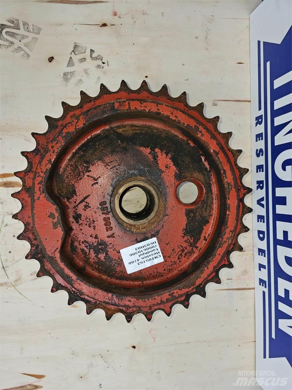 Hesston 4700 Sonstige Grünlandgeräte