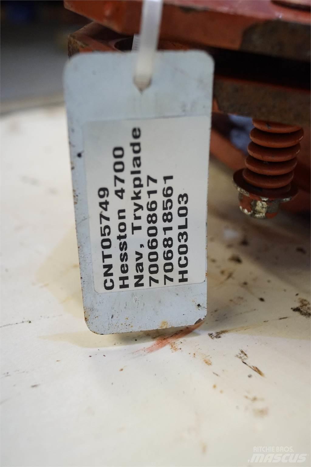 Hesston 4700 Sonstige Grünlandgeräte