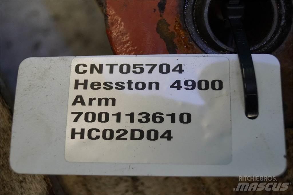 Hesston 4900 Ballenklammer