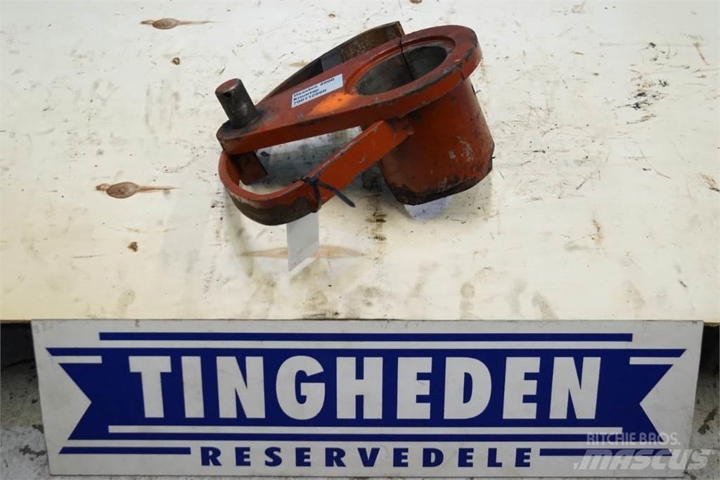 Hesston 4900 Sonstige Grünlandgeräte