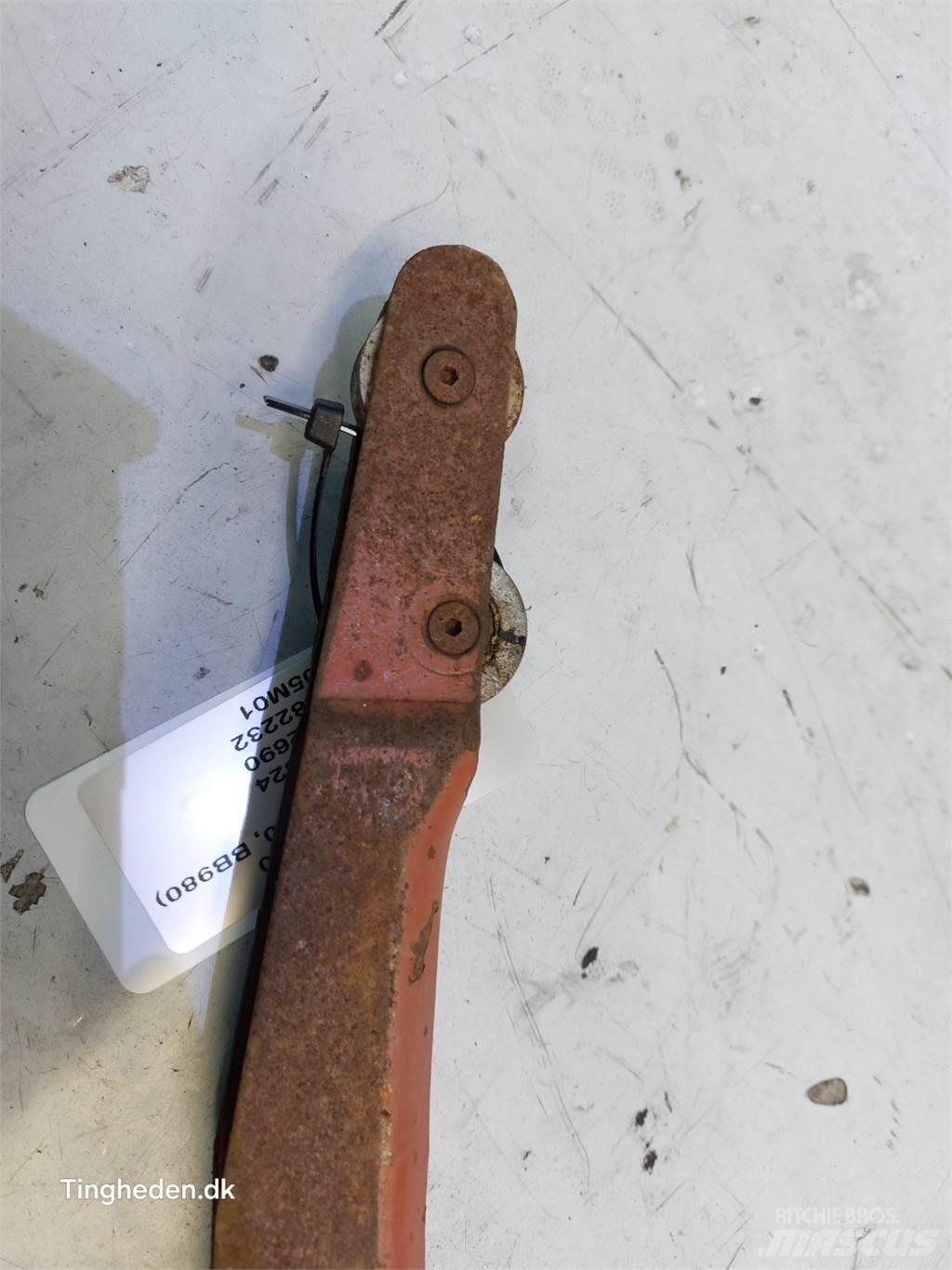 Hesston 4900 Sonstige Landmaschinen