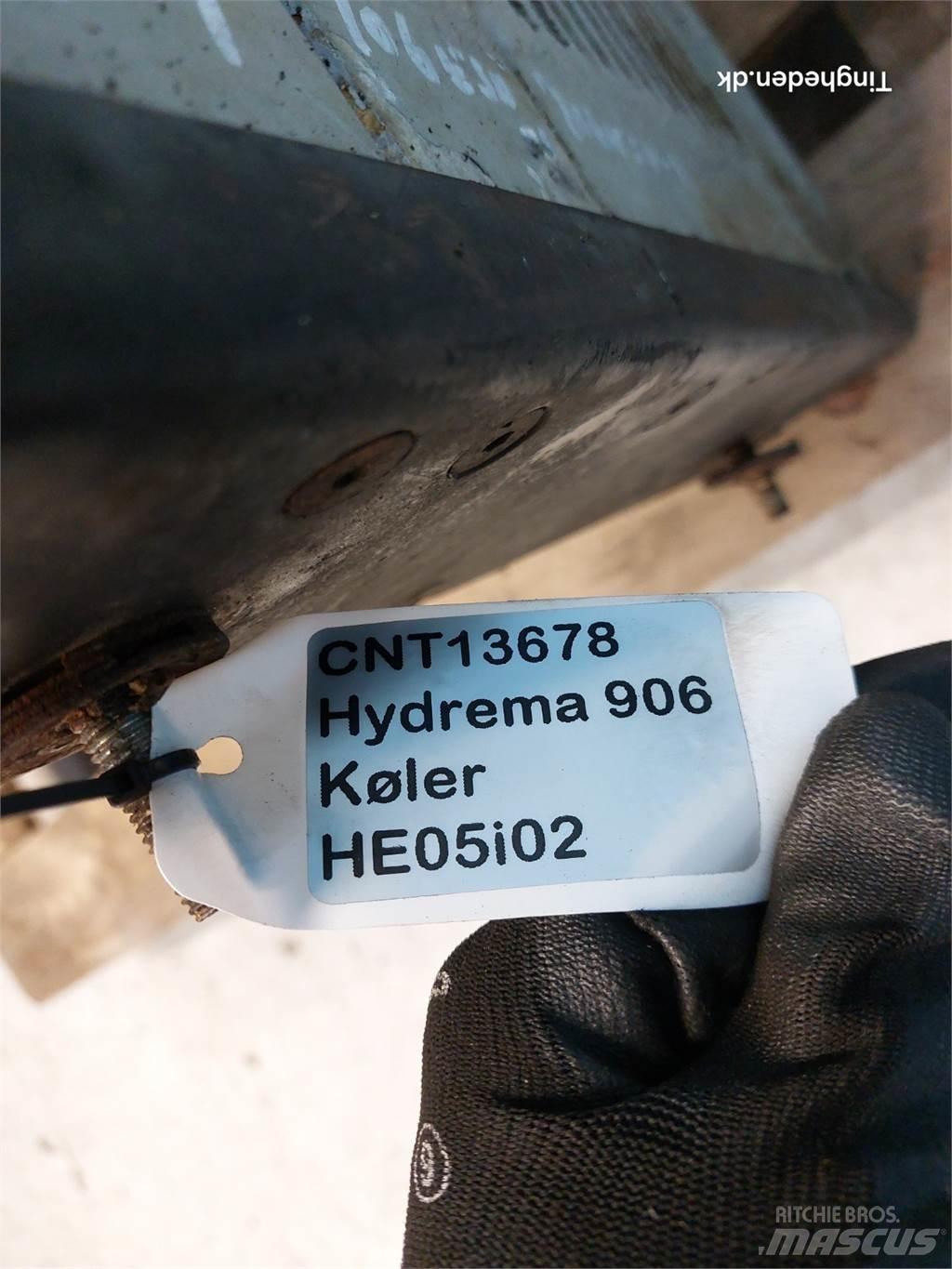 Hydrema 906C Radiatoren