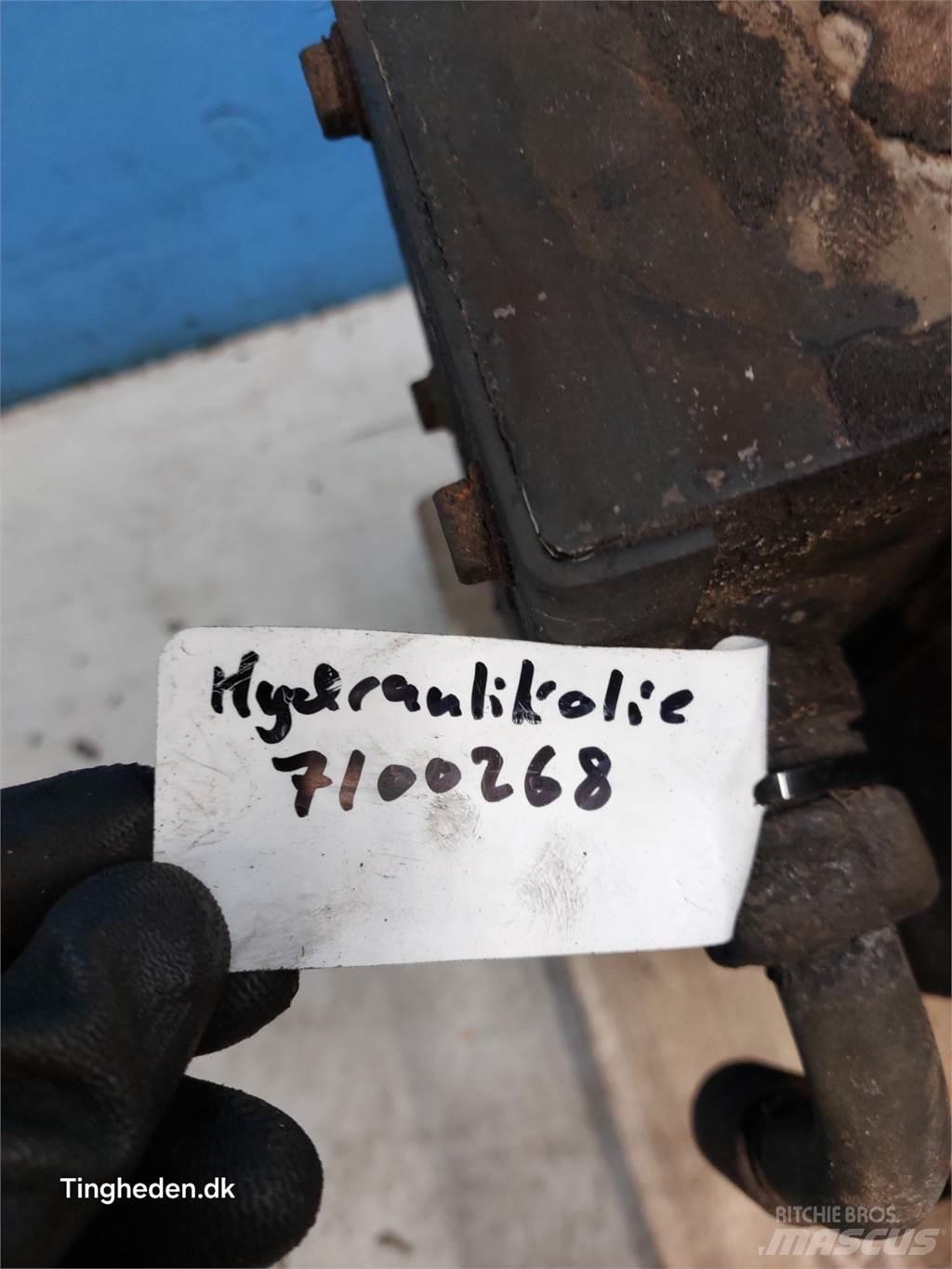 Hydrema 906C Radiatoren