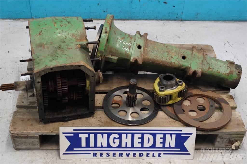John Deere 1042 Getriebe
