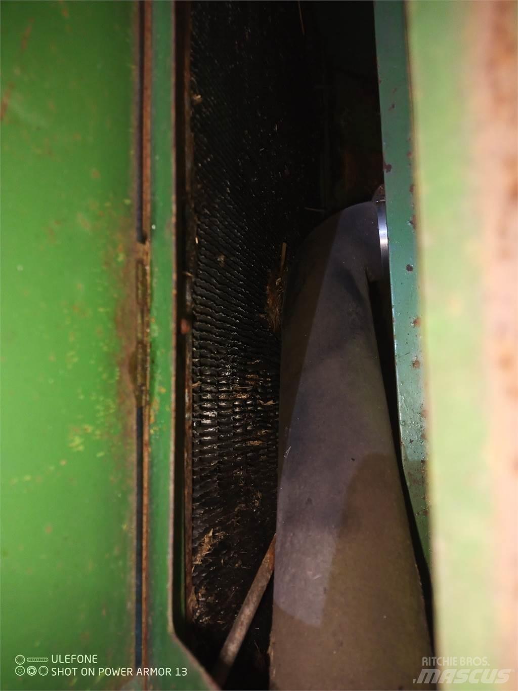 John Deere 1075 Kabinen