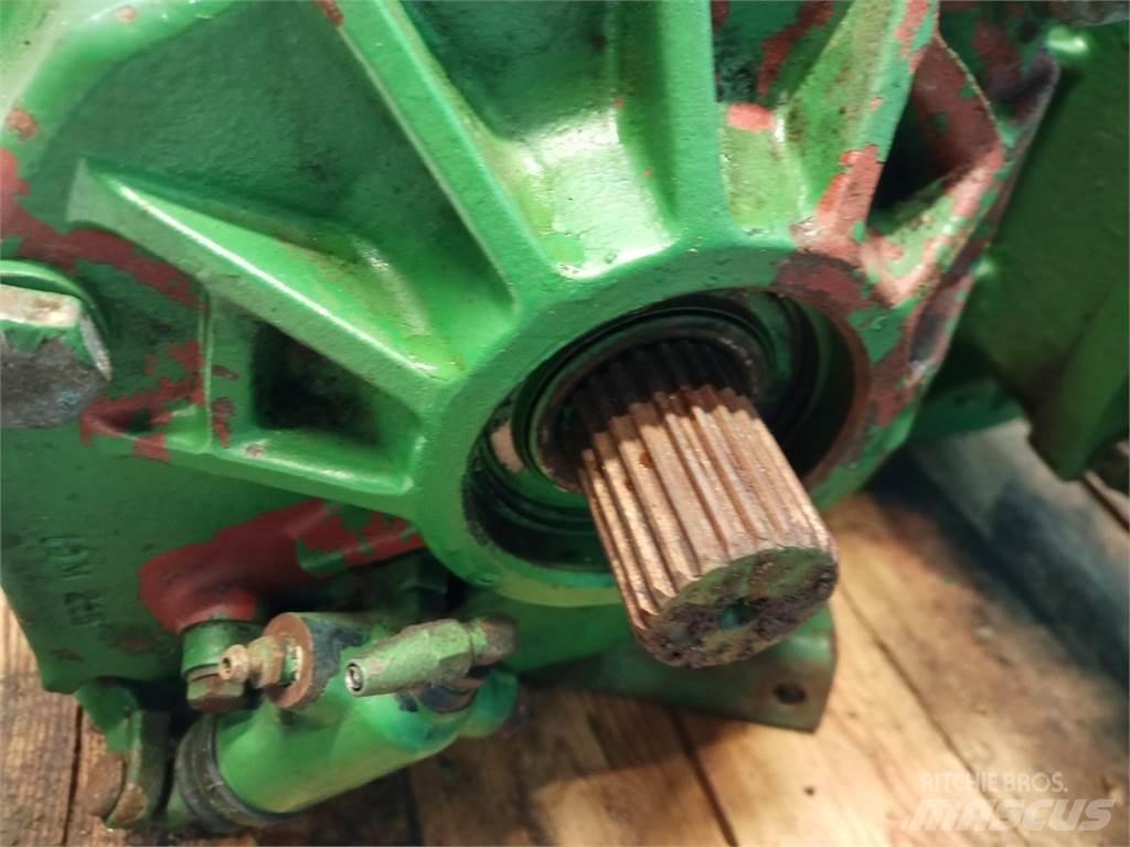 John Deere 1075 Getriebe