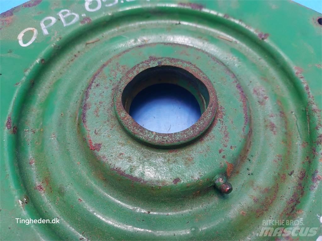 John Deere 1085 Sand- und Salzstreuer