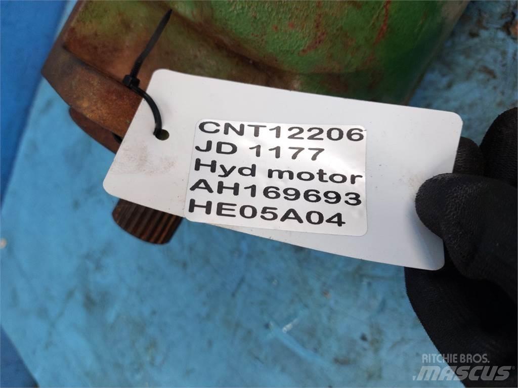 John Deere 1177 Hydraulik