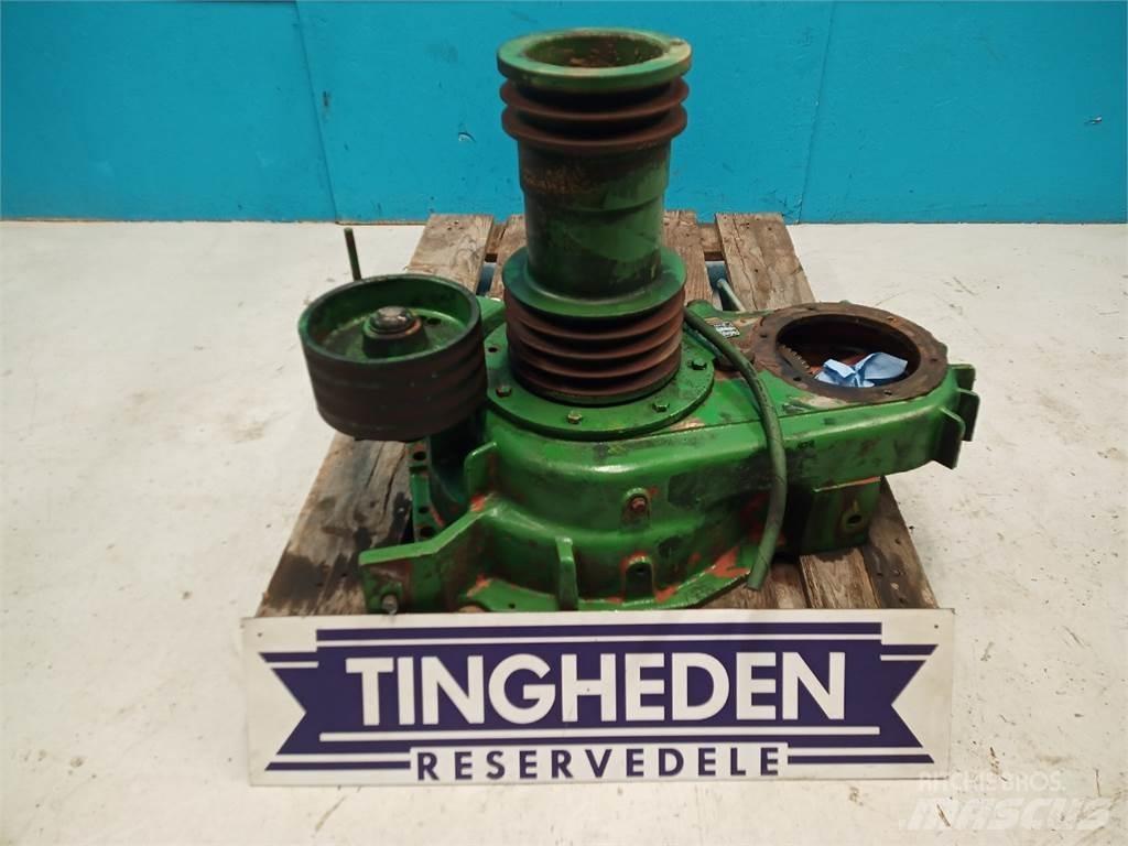 John Deere 2054 Getriebe