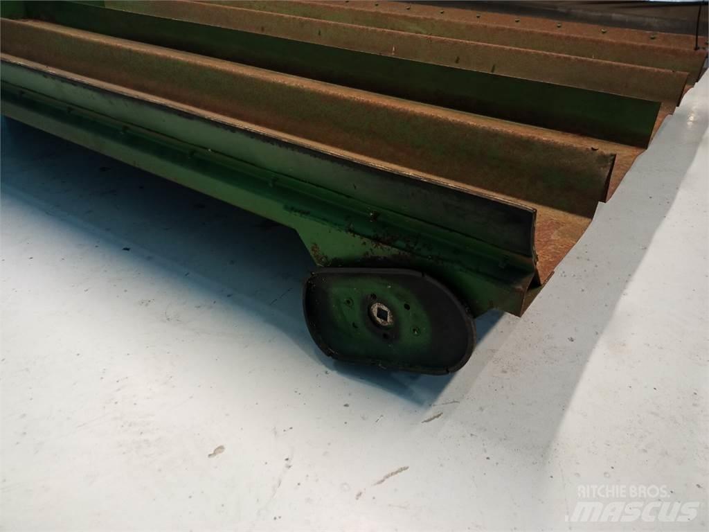 John Deere 2054 Sand- und Salzstreuer