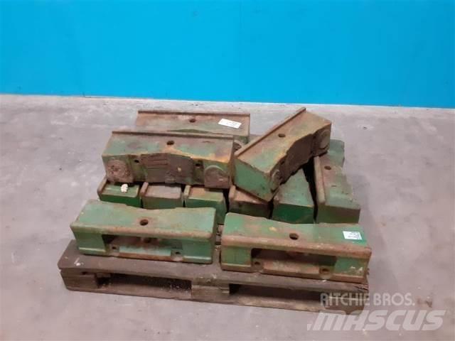 John Deere 2140 Frontgewichte