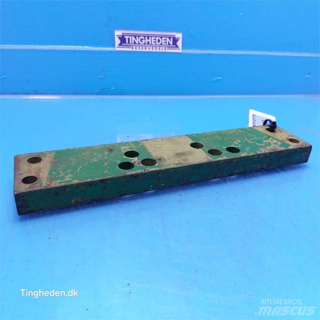 John Deere 2141 Sonstiges Traktorzubehör