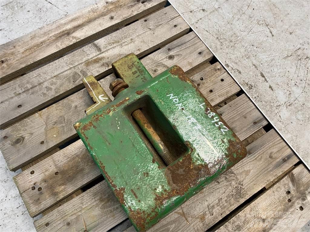 John Deere 3040 Frontgewichte