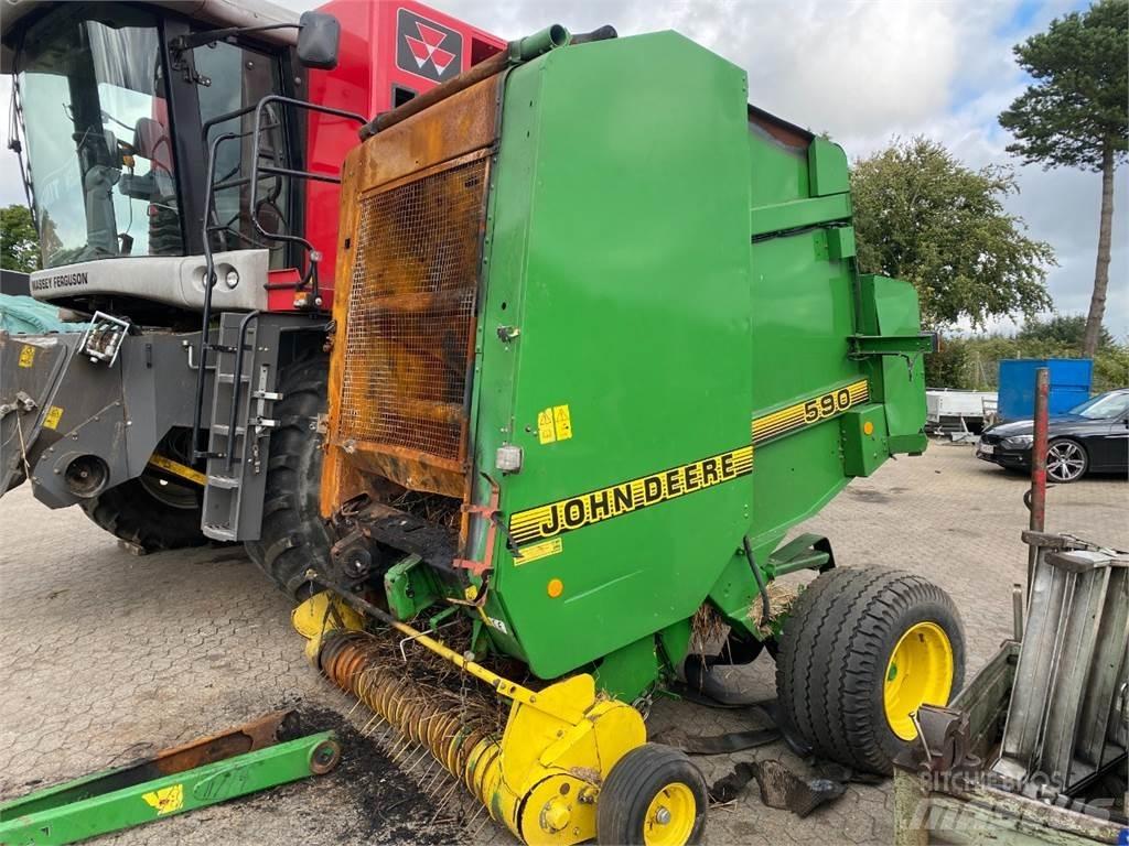John Deere 590 Rundballenpressen