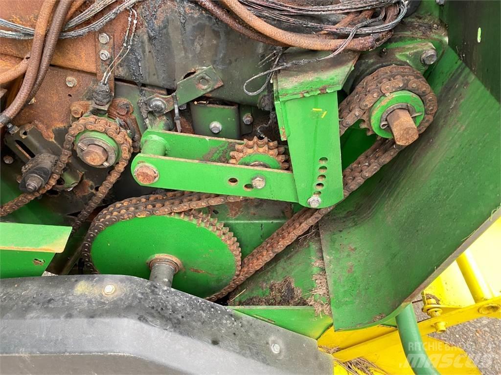 John Deere 592 Rundballenpressen